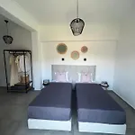 Australia Hotel *