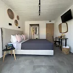Australia Hotel