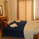 Hotel Australia