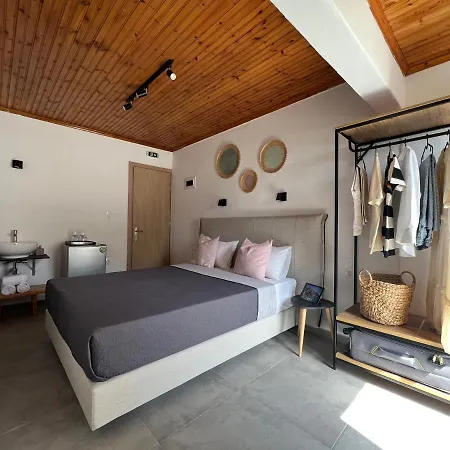 Australia Hotel