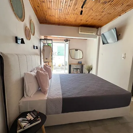 Australia Hotel