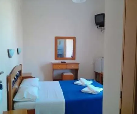 Australia Hotel *
